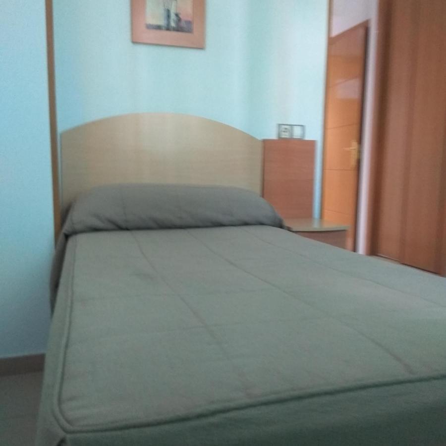 Hostal El Arco Mejorada Del Campo Ngoại thất bức ảnh
