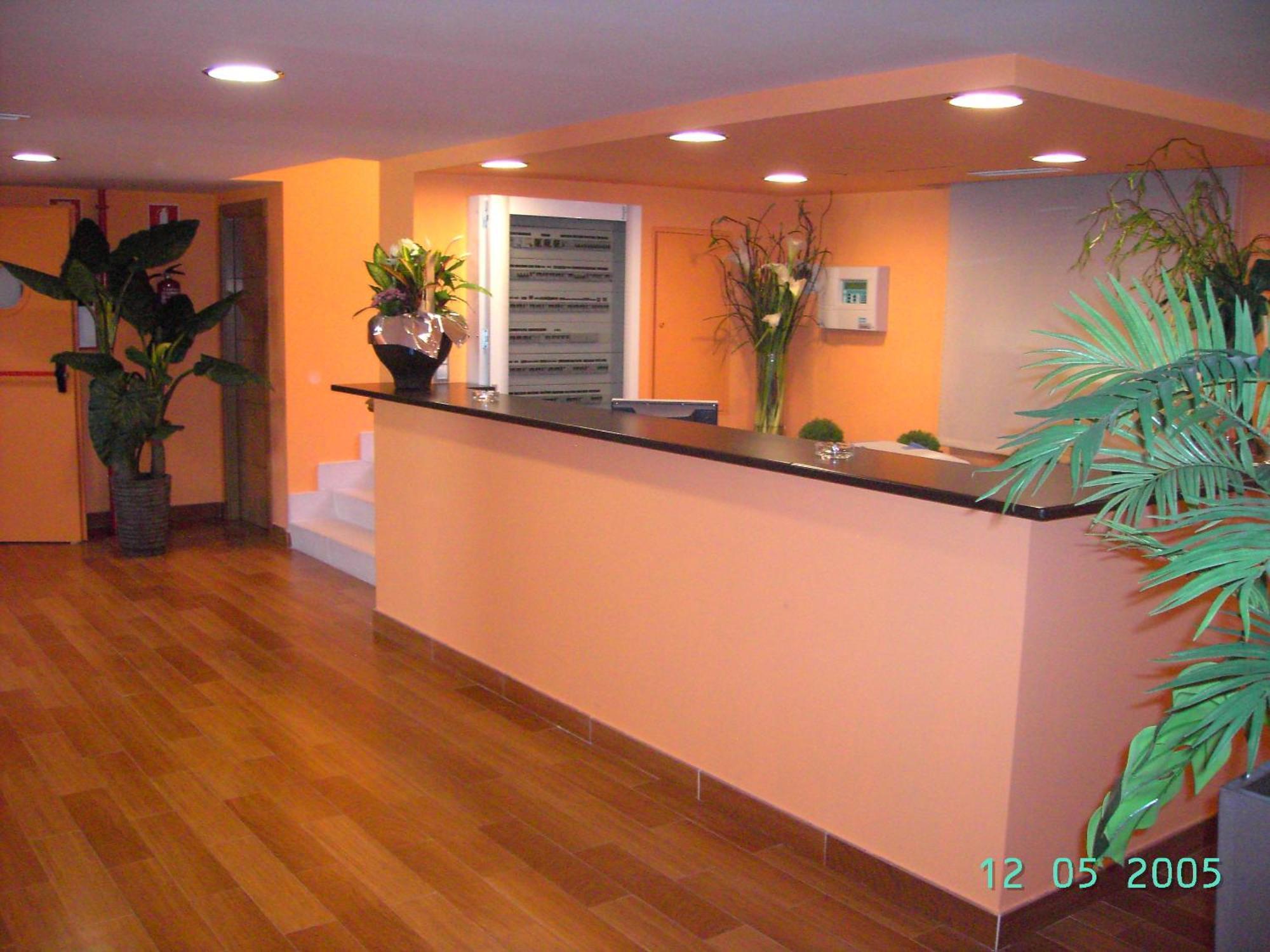 Hostal El Arco Mejorada Del Campo Ngoại thất bức ảnh