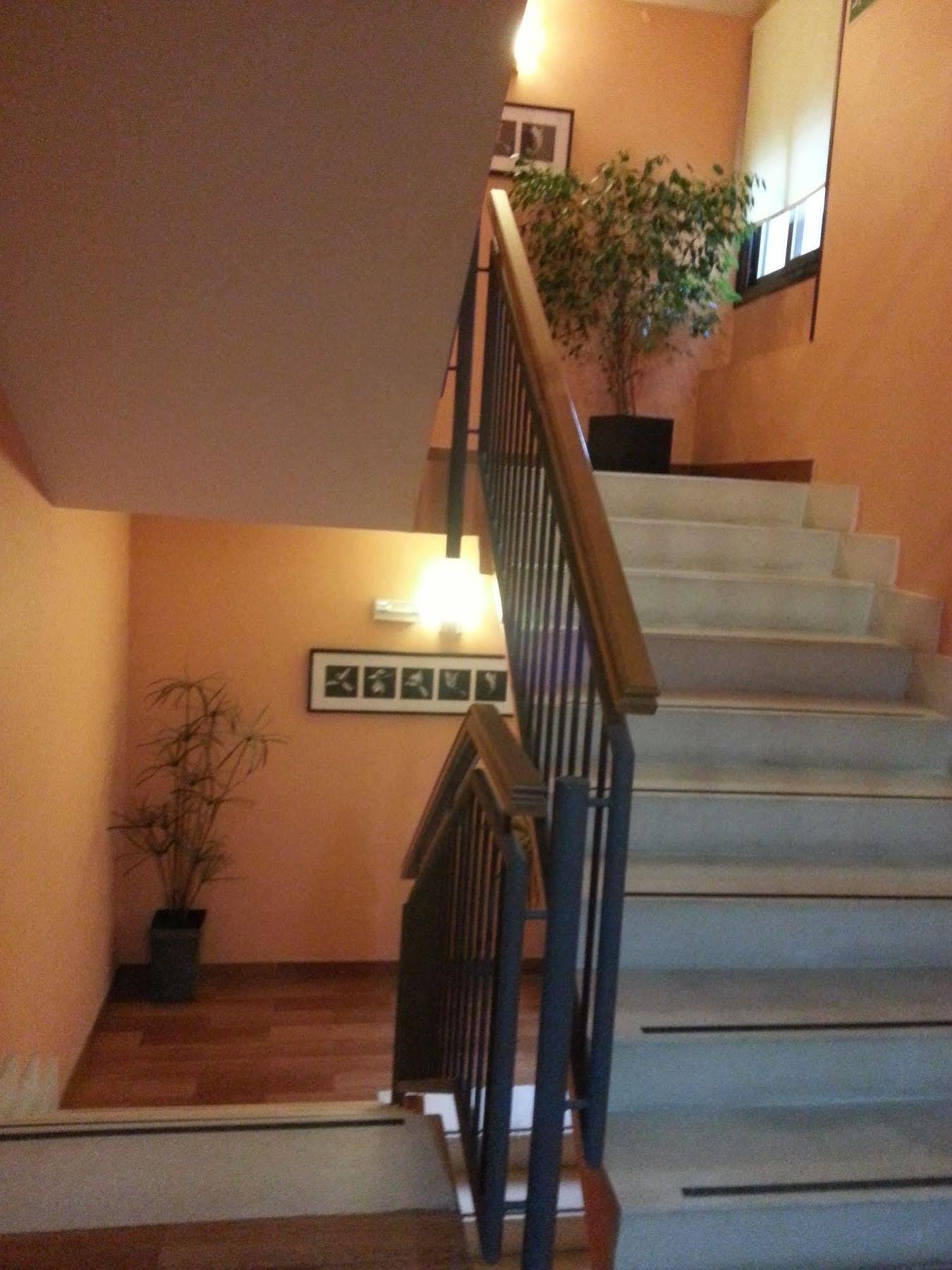 Hostal El Arco Mejorada Del Campo Ngoại thất bức ảnh